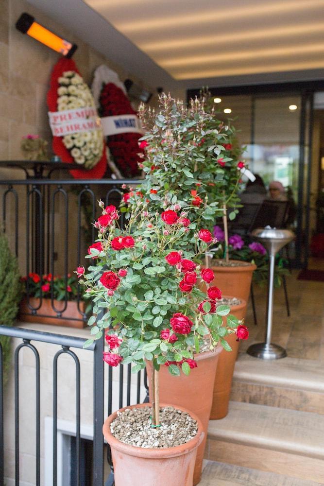 The White Orient Hotel Istambul Exterior foto